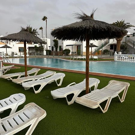 Cozy Apartment In Centric Area At Caleta De Fuste With Air Conditioner Eksteriør billede