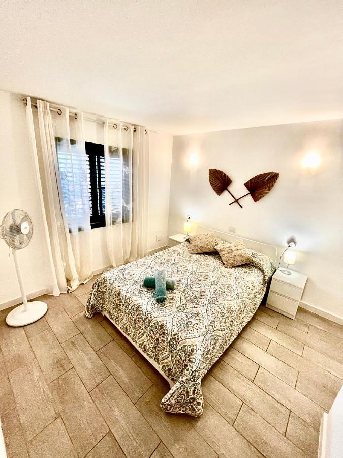 Cozy Apartment In Centric Area At Caleta De Fuste With Air Conditioner Eksteriør billede