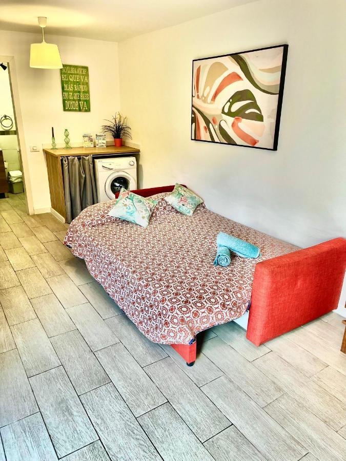 Cozy Apartment In Centric Area At Caleta De Fuste With Air Conditioner Eksteriør billede