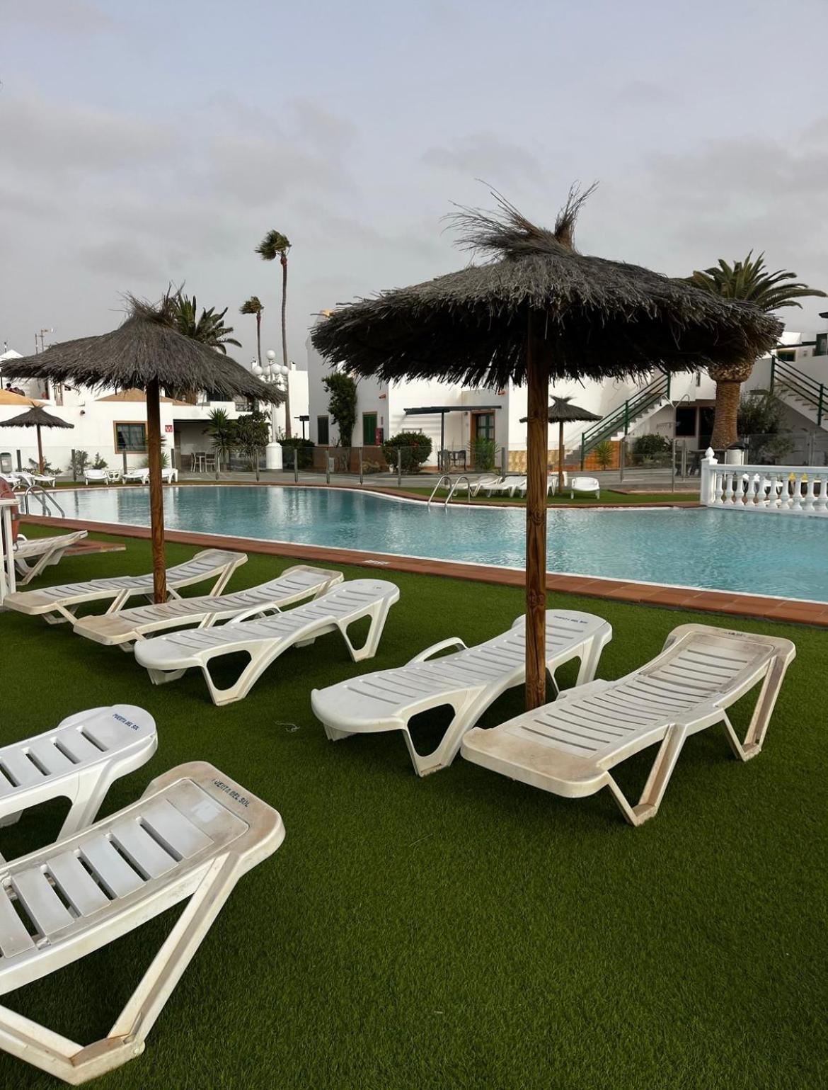 Cozy Apartment In Centric Area At Caleta De Fuste With Air Conditioner Eksteriør billede